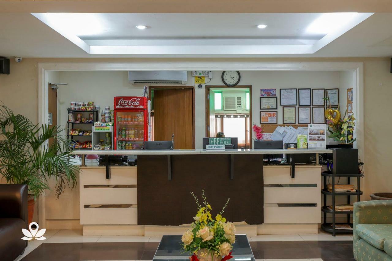 Zen Rooms Bp International Манила Экстерьер фото
